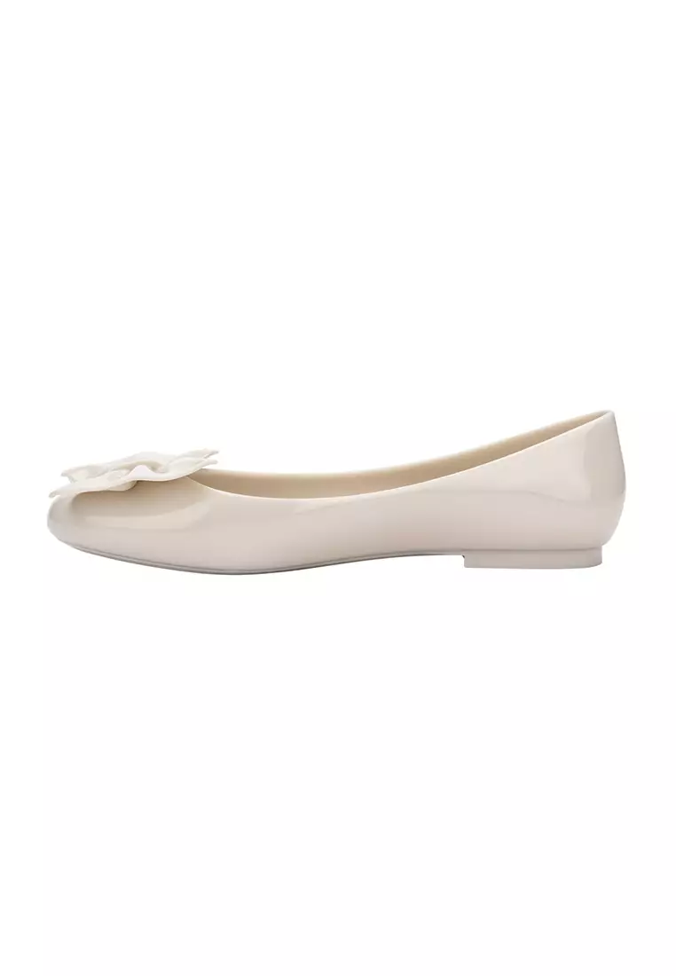 Trending flats 2024