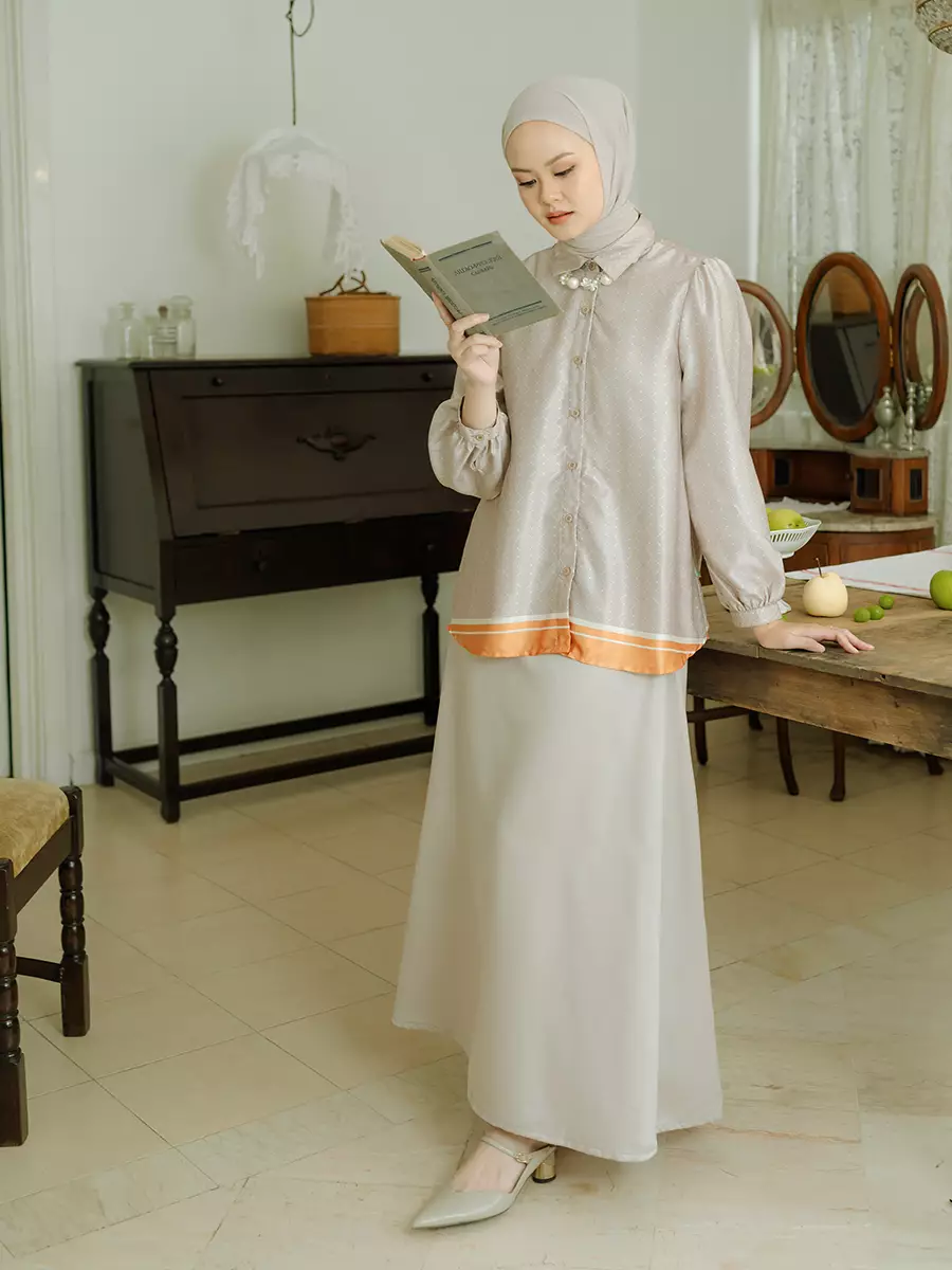 Signature Jenna Blouse