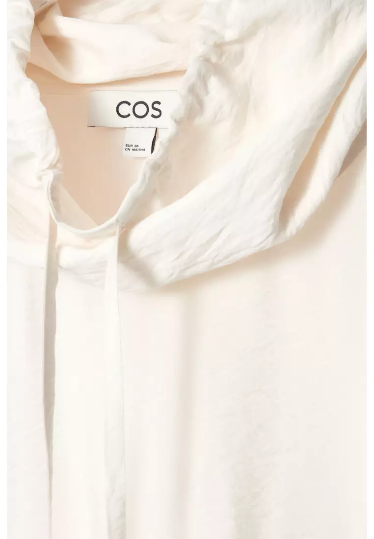 DRAWSTRING FUNNEL-NECK BLOUSE