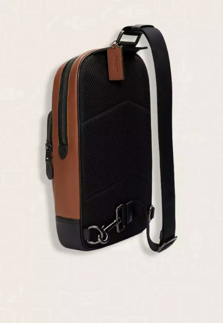 Coach Graham Pack Saddle