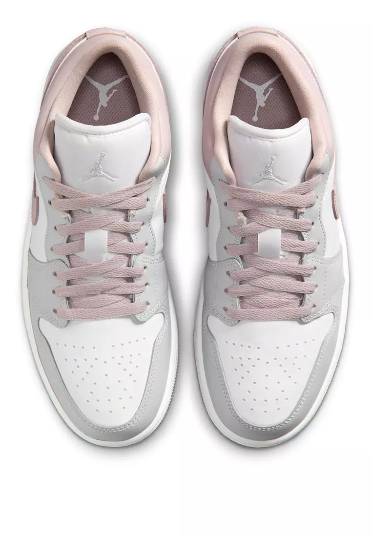 Air Jordan 1 Low Shoes