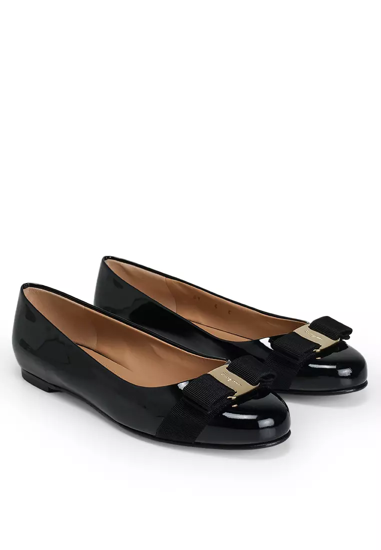 Salvatore ferragamo pointed toe flats discount