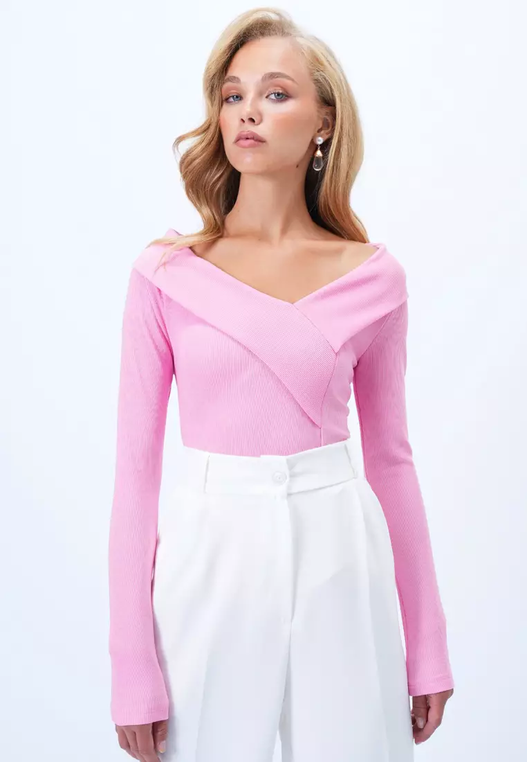 Wide Collar Blouse