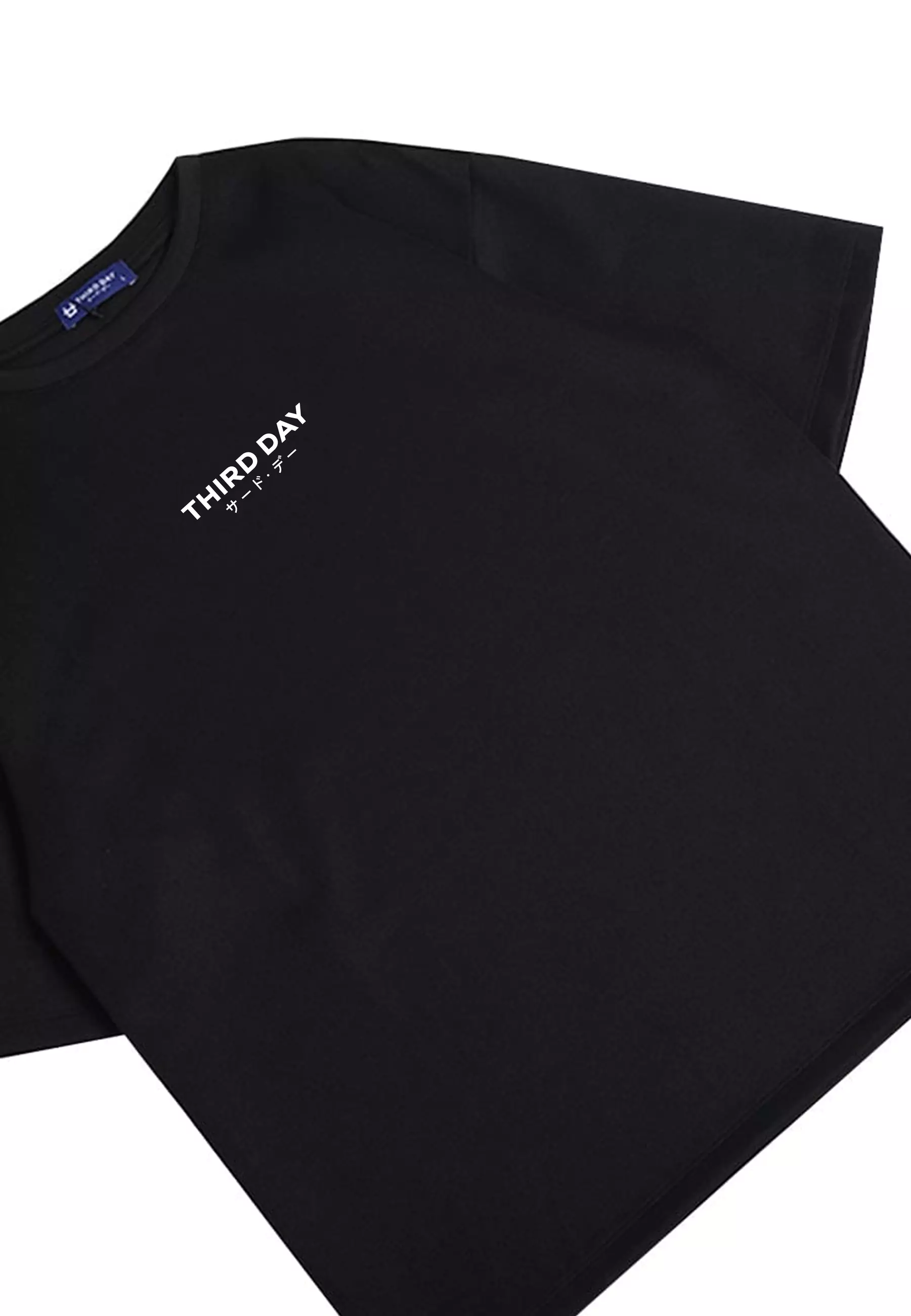 MTQ36 oversized t shirt pria bahan scuba gambar tulisan third day katakana dateng hitam