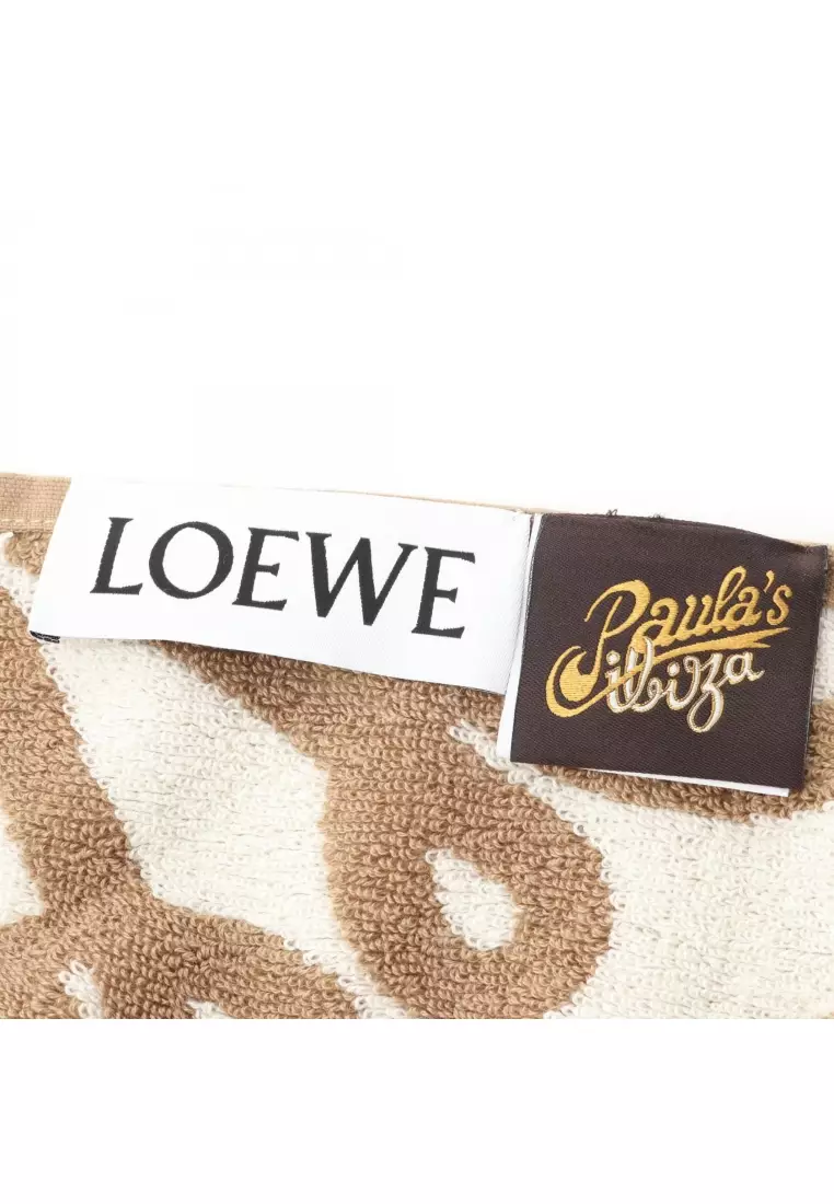 Pre-Loved LOEWE Anagram towel cotton beige