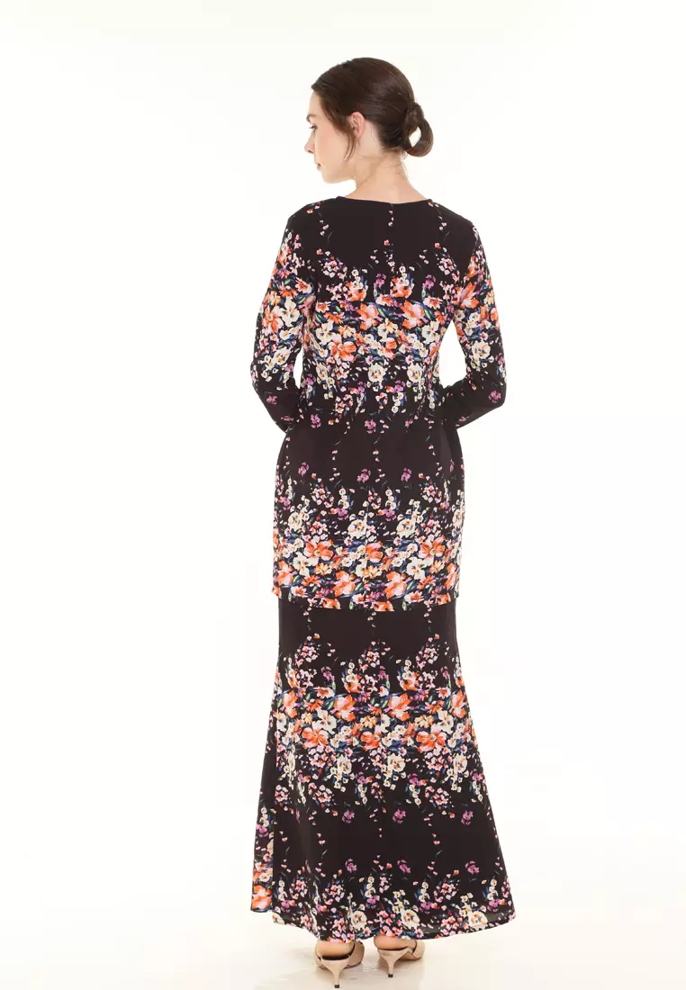 Rina Printed Kurung in Black Rainbow Flower