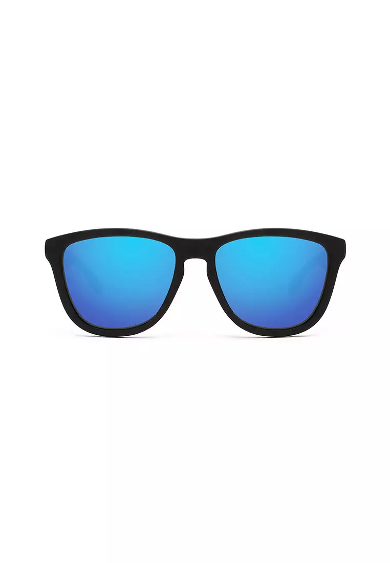 HAWKERS Carbon Black Sky ONE Sunglasses for Men and Women. UV400 Protection. Official Product Designed in Spain