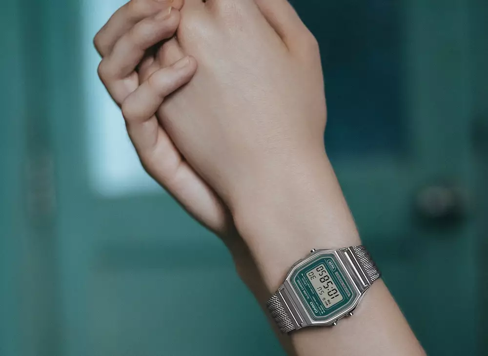 Casio Jam Tangan Unisex dengan format Digital A158WEM-3DF