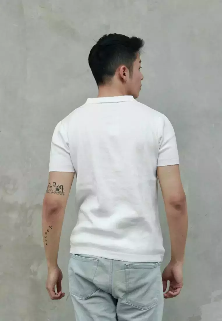 Kale Ronald White/ Polo Shirt rajut premium berbahan dasar cotton wool