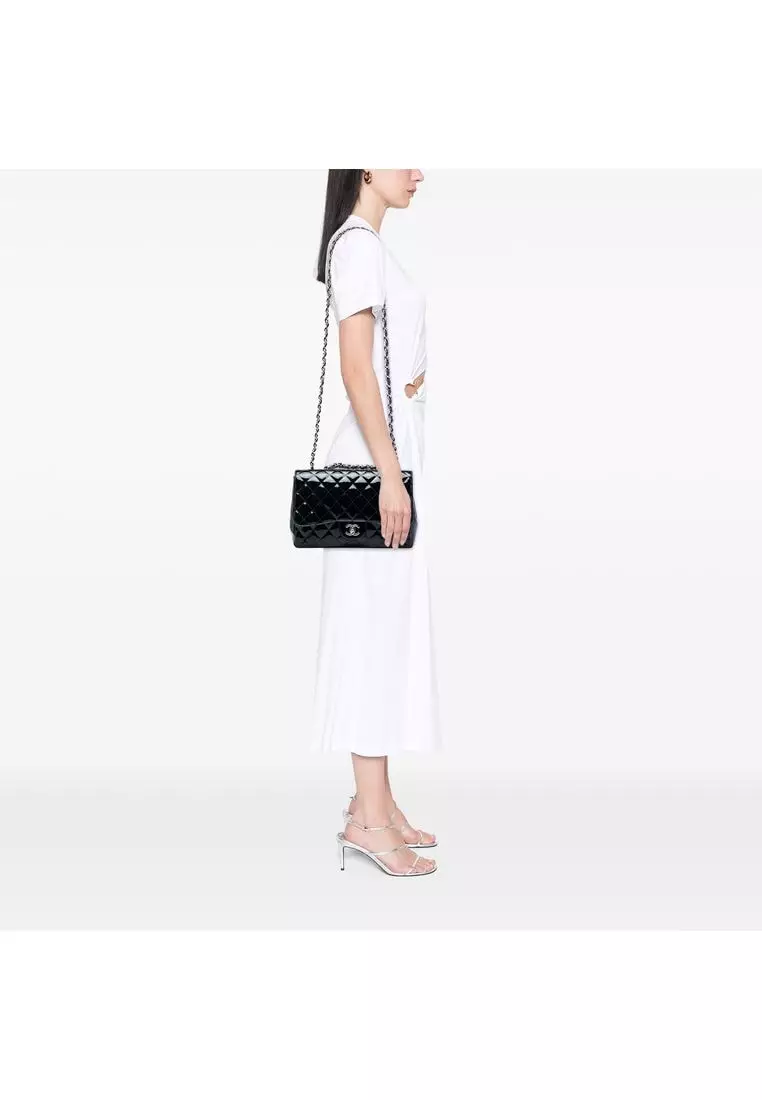 Pre-Loved Chanel Jumbo Classic Patent Single Flap