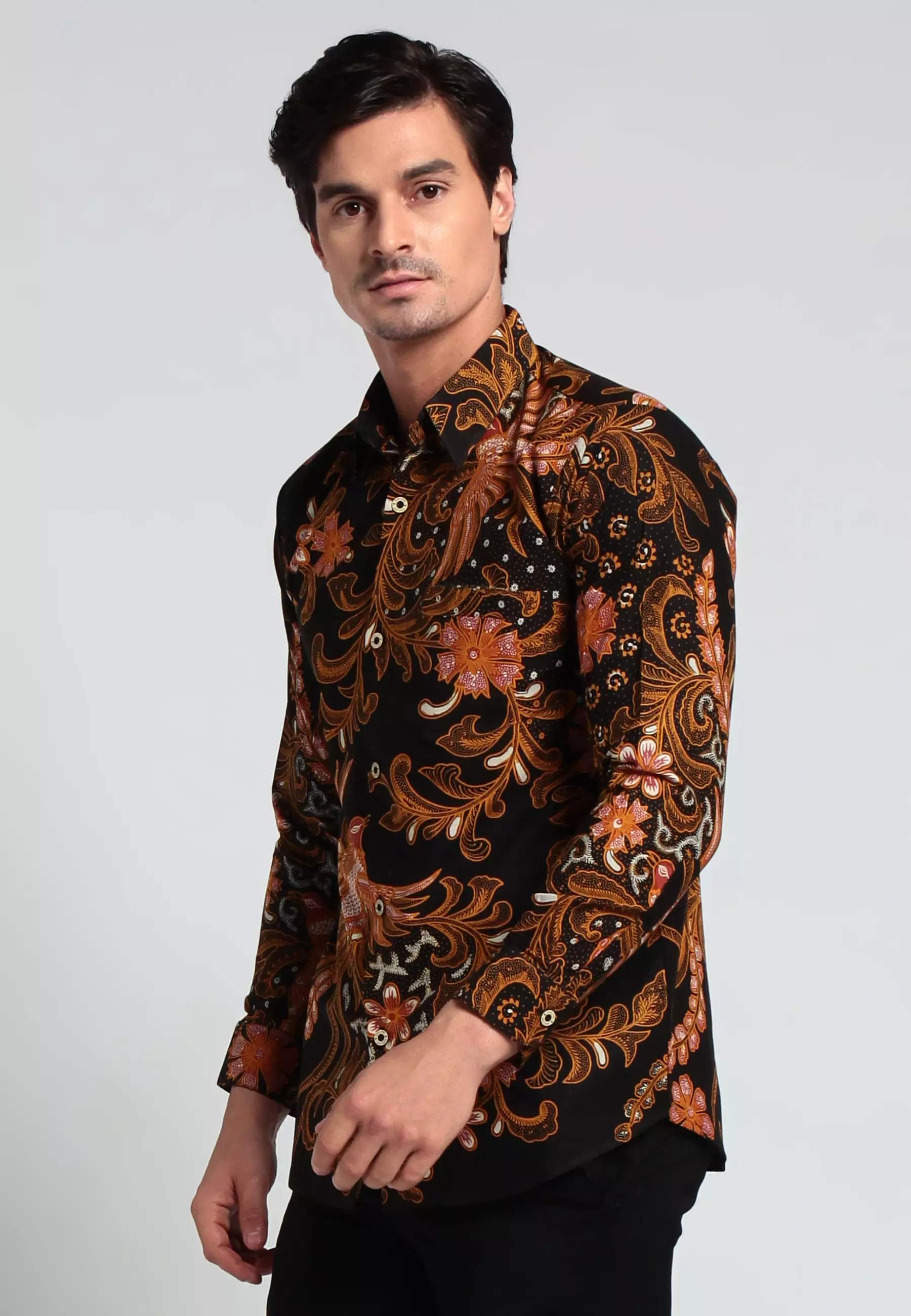 Kemeja jalak harupat slimfit