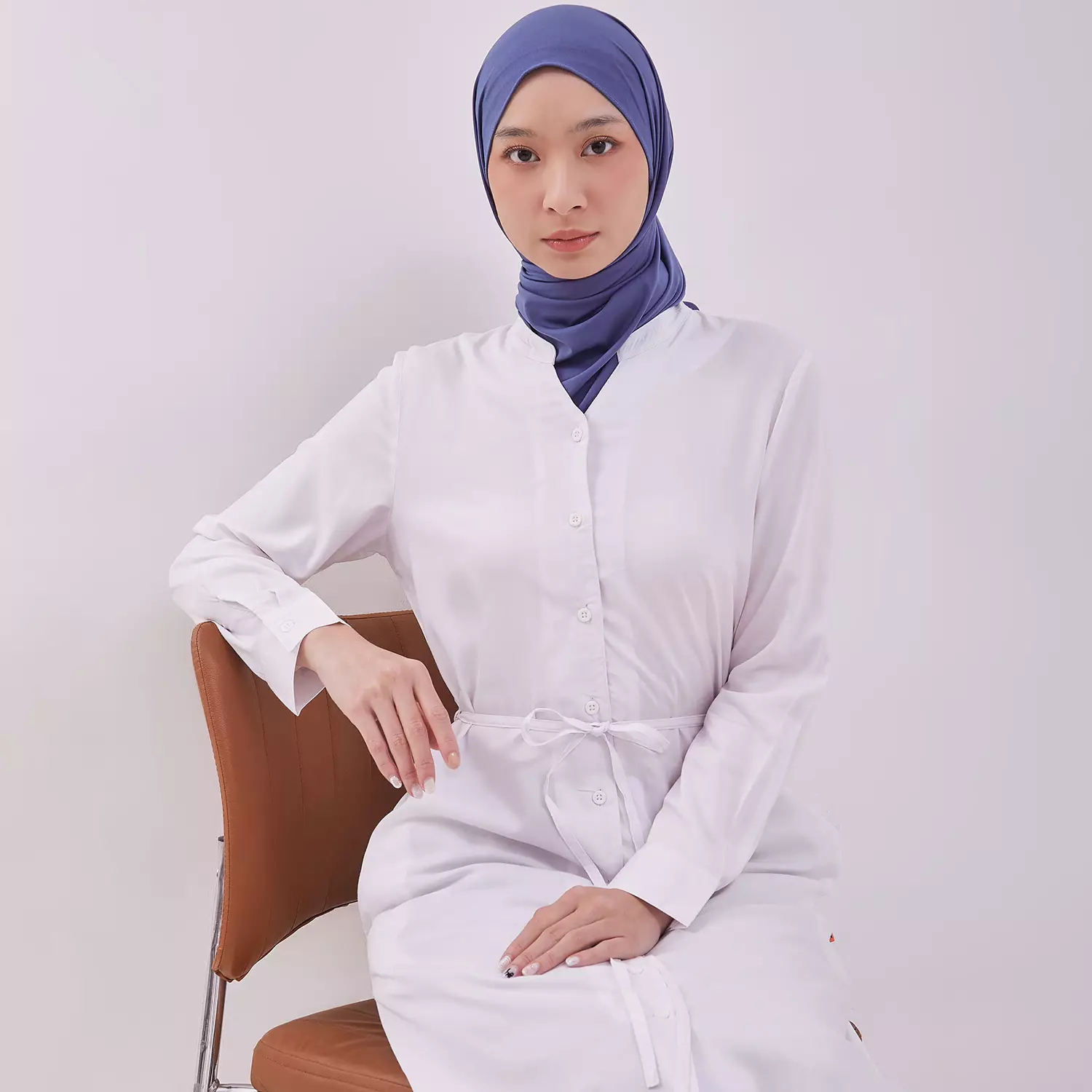 DUST Kemeja Tunik Aira Putih ECOVERO™ (D. 1607)