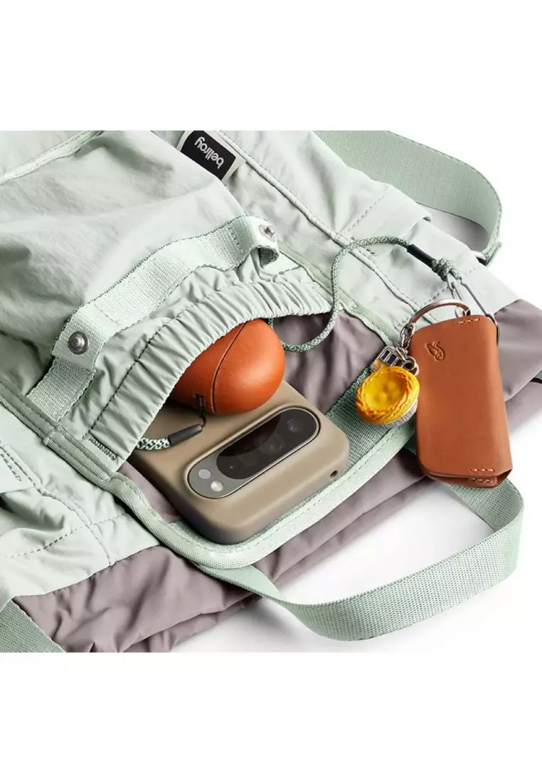 Bellroy Cinch Bucket Bag - Seafoam