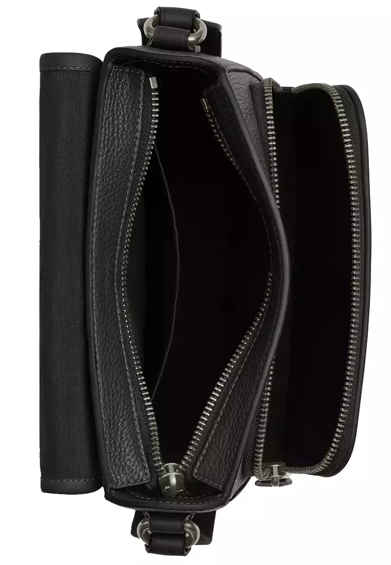 Sullivan Flap Crossbody Bag in Black CY800