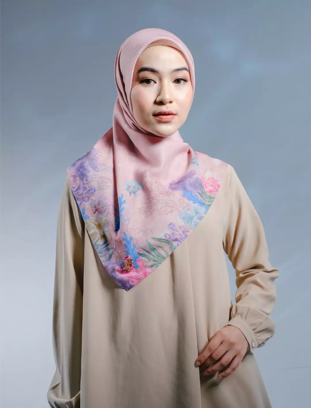 CASPIA Scarf Cream - Kerudung Hijab Segiempat Motif With BOX - Bahan Nesla - Ukuran 115x115