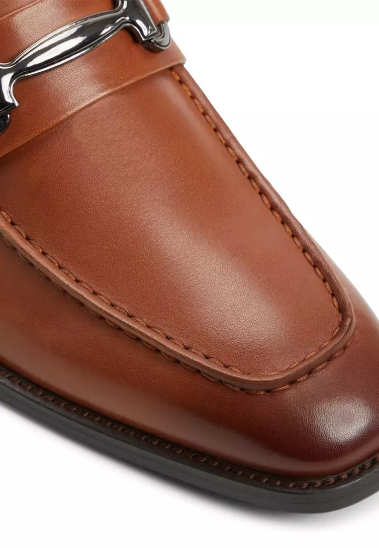 Thado Loafers