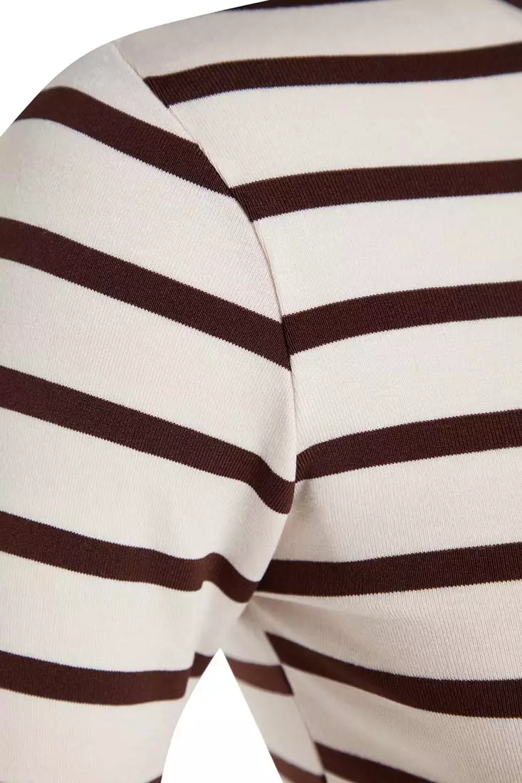 Striped Fitted Crop Knit Top