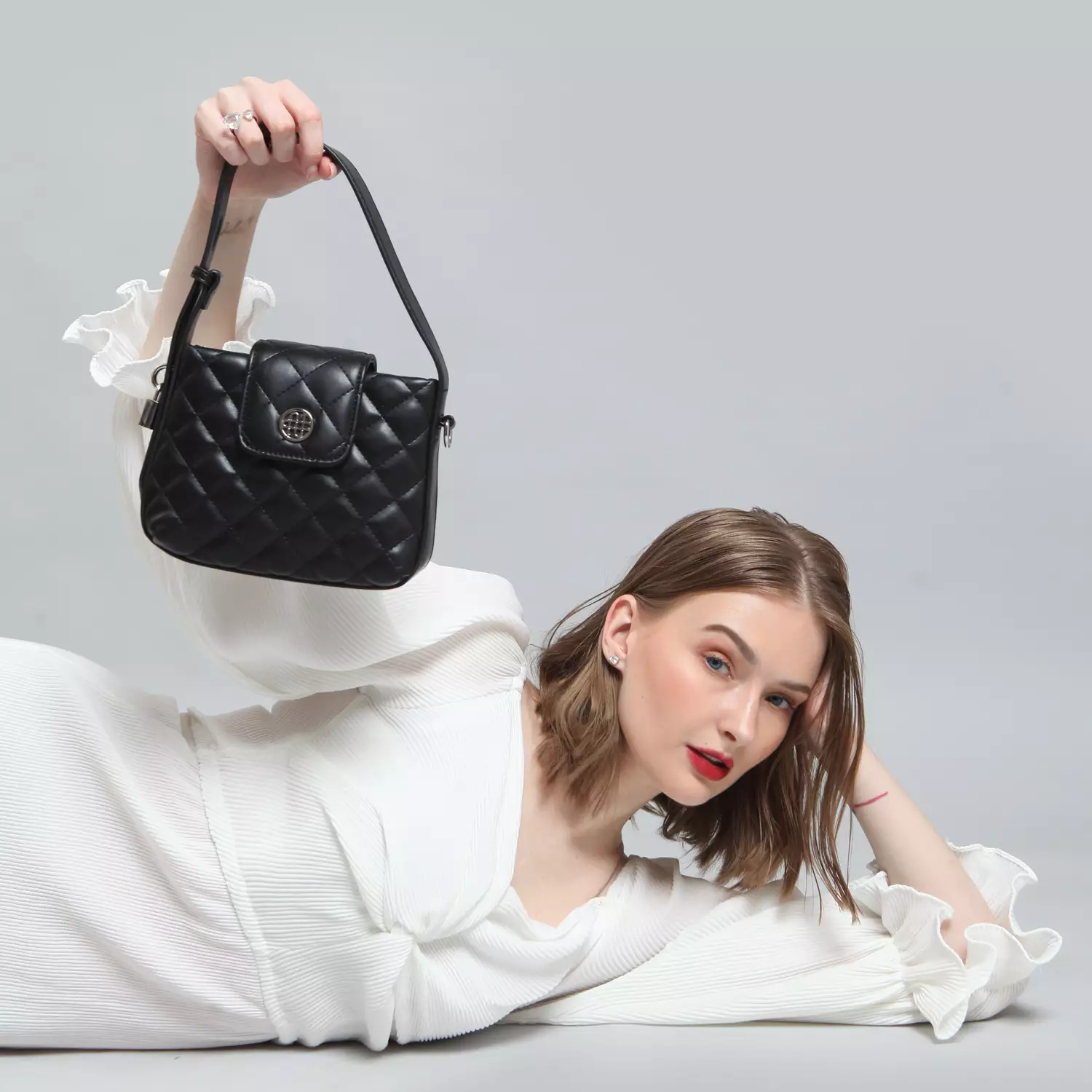 NEW YORK JG2291-1 SLING BAGS BLACK