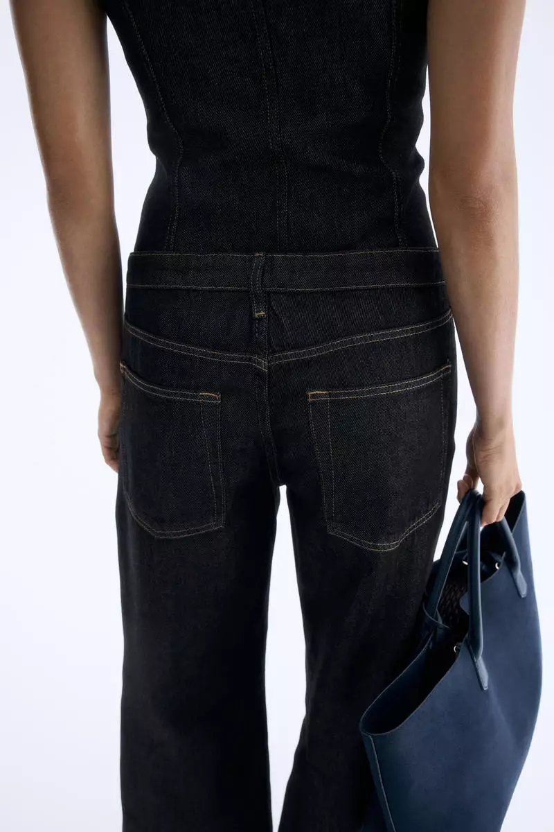 Feather Soft Wide Regular Jeans