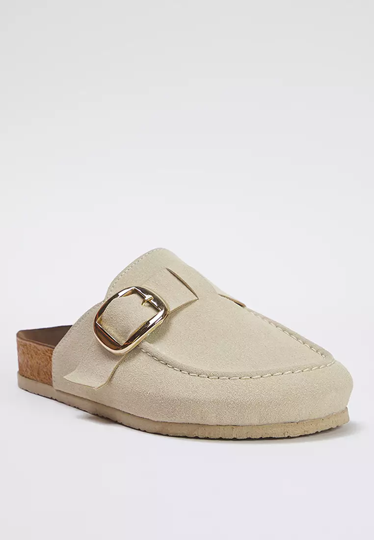 Beige Closed Front Belt Buckle Square Toe Flat Women's Sabo Slippers Takss25Te00000