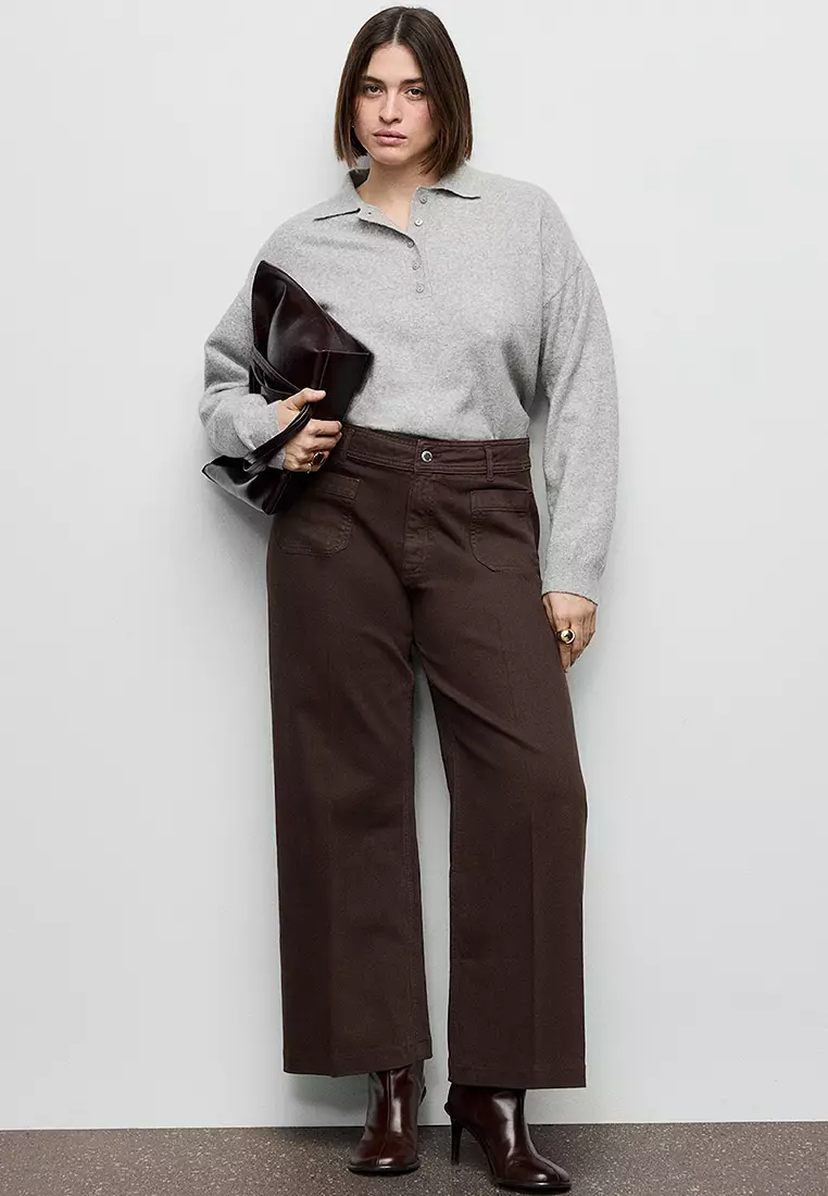 Wide-Leg Jeans With Pockets