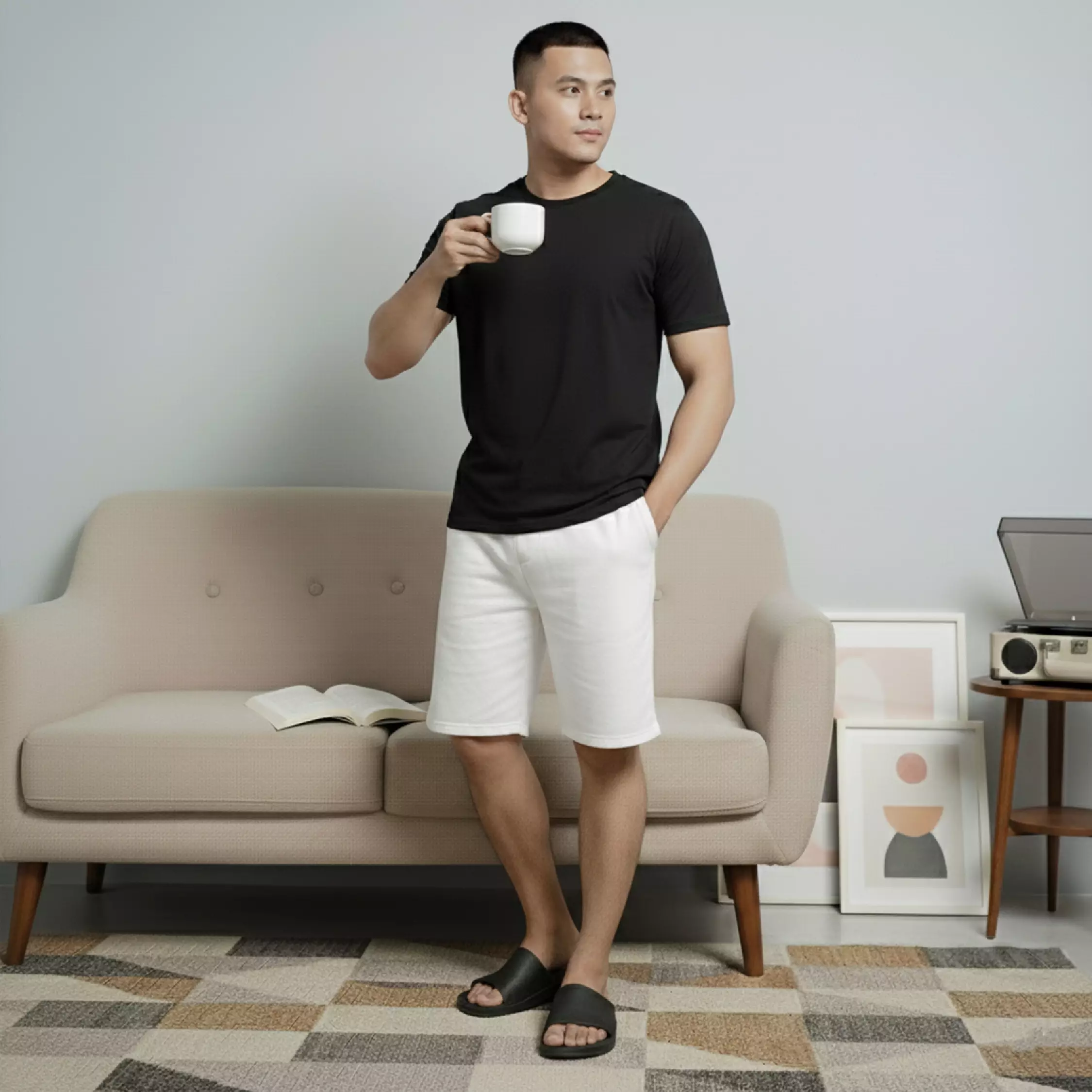 Kale Silky Black/ T-Shirt Pria polos lengan pendek / Unisex