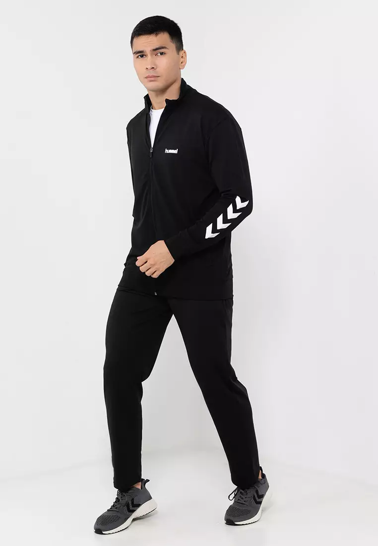 Tracksuit discount hotsell