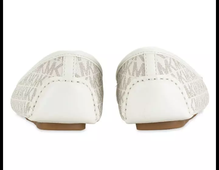 Michael Kors Fulton Studs Signature Vanilla