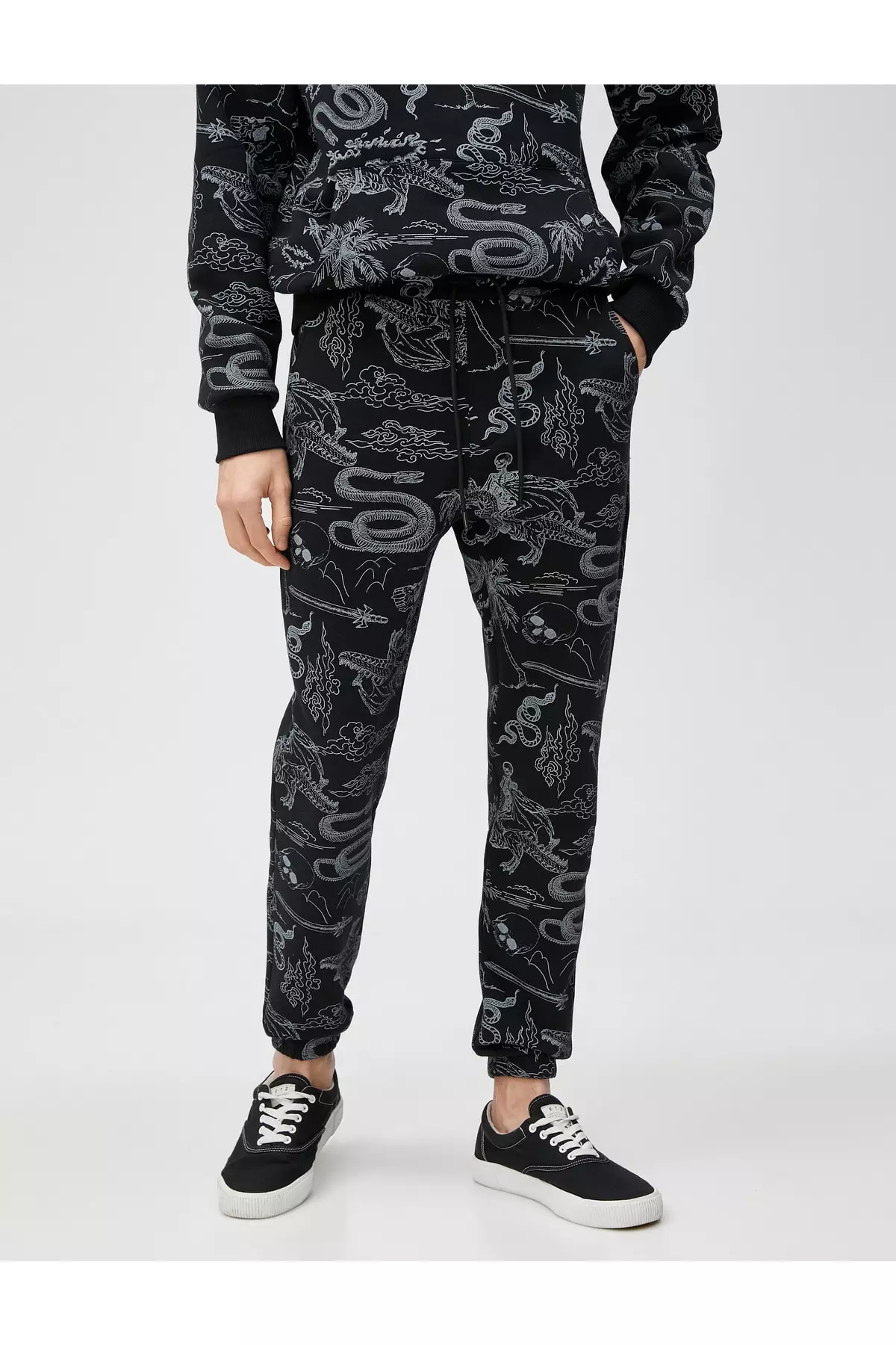 Snakes Print Sweatpants