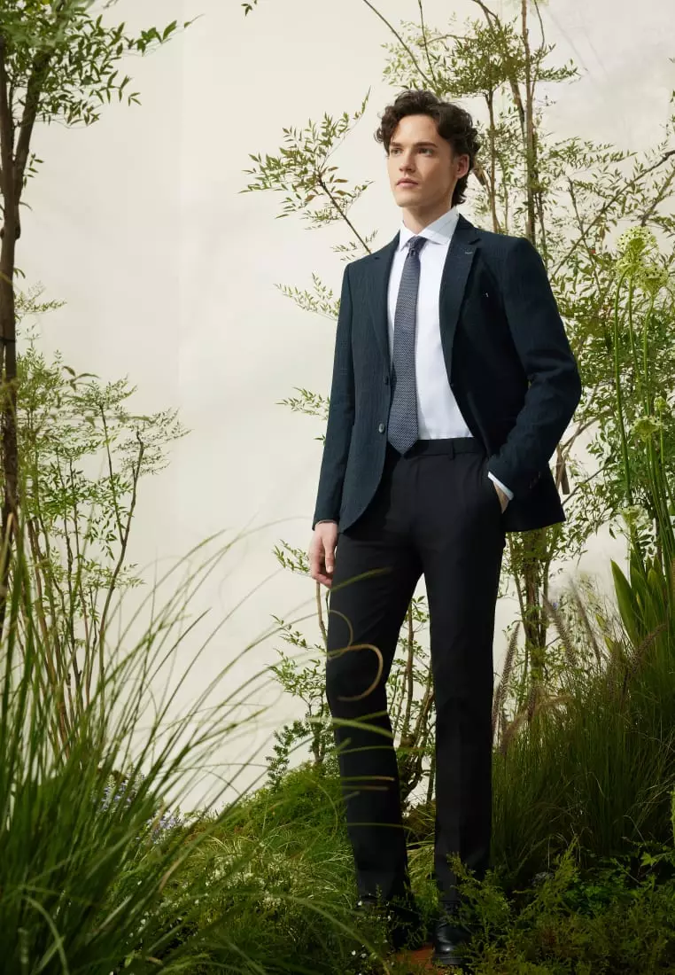 G2000 Non-Iron Cotton Stretch Smart Fit Fine Twill Shirt with Design Detail