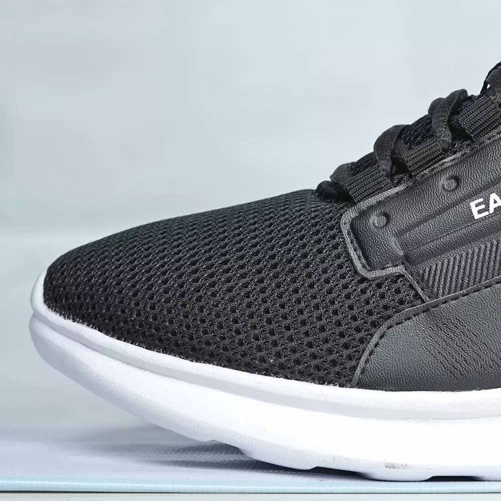 Eagle Sparta Lifestyle Shoes - Hitam/Putih