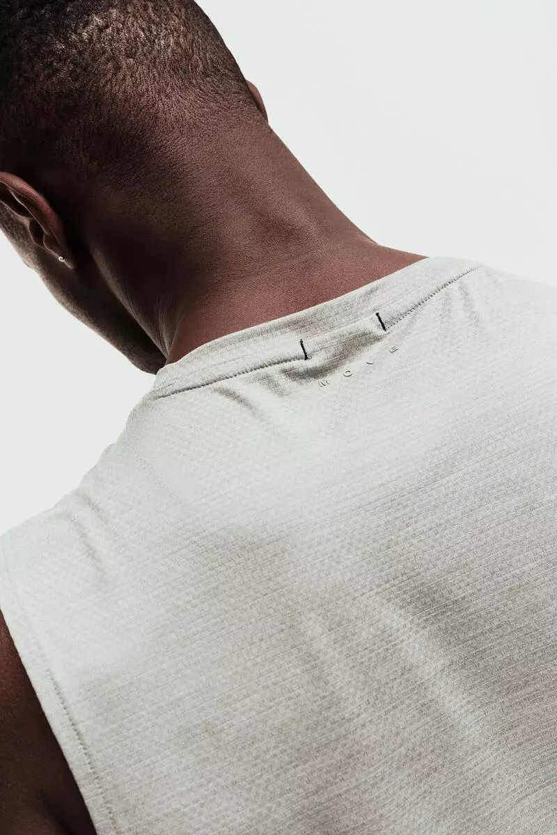 Regular Fit Sports vest top with DryMove™