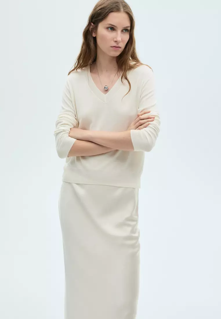 V Neck Formal Wear Sweaters V- Neck Sweater 50/50 Wool Acrylic