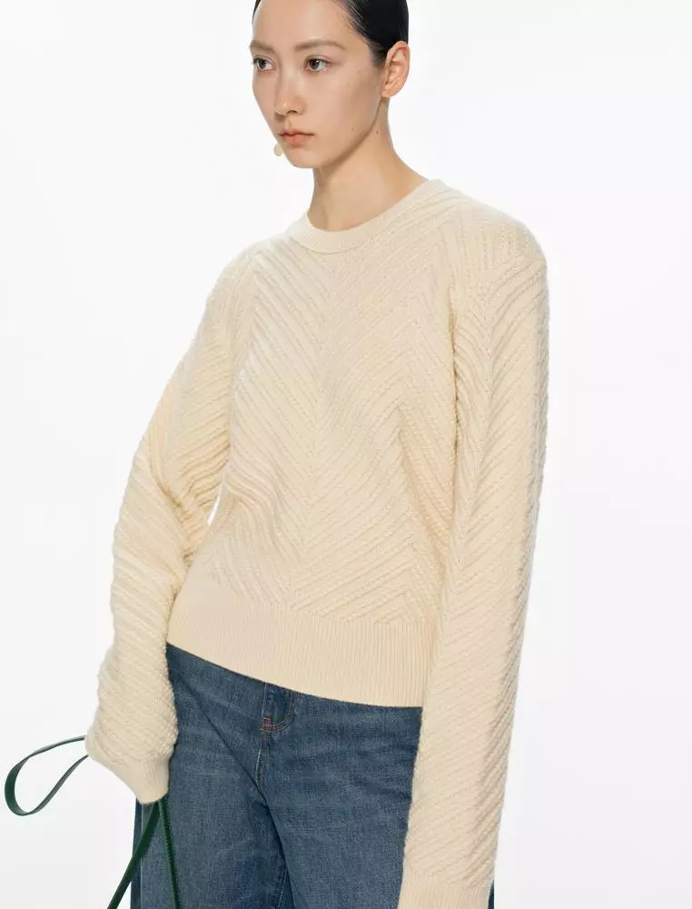 Long-sleeved cashmere pullover