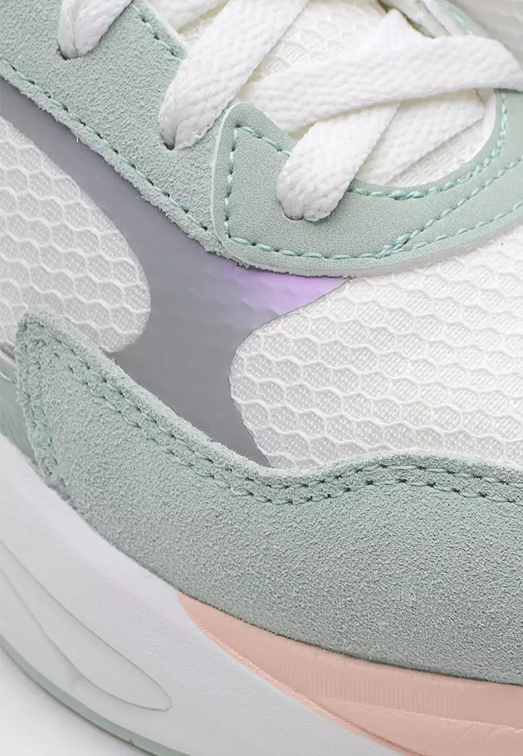 World Balance SAKURA STRIDER Women's Lifestyle Shoes