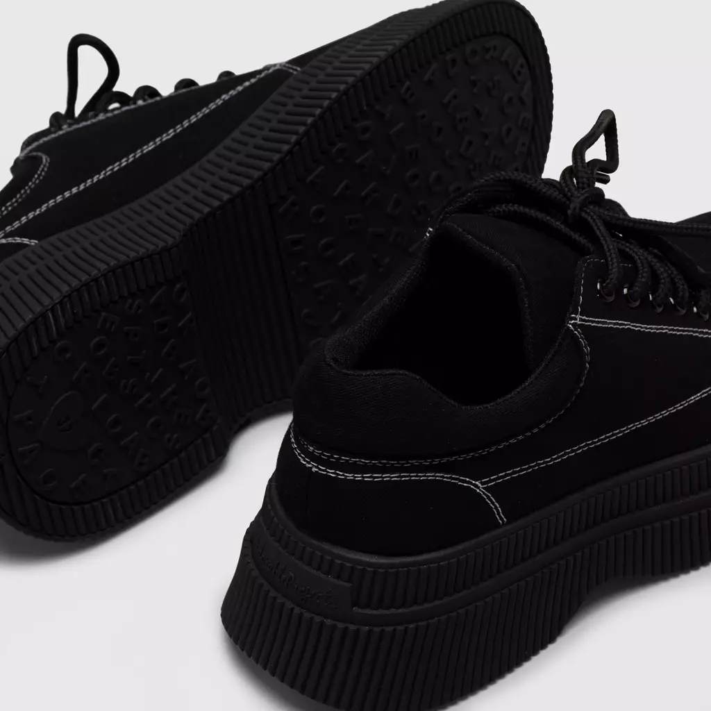 Latizia Platform Sneakers Black