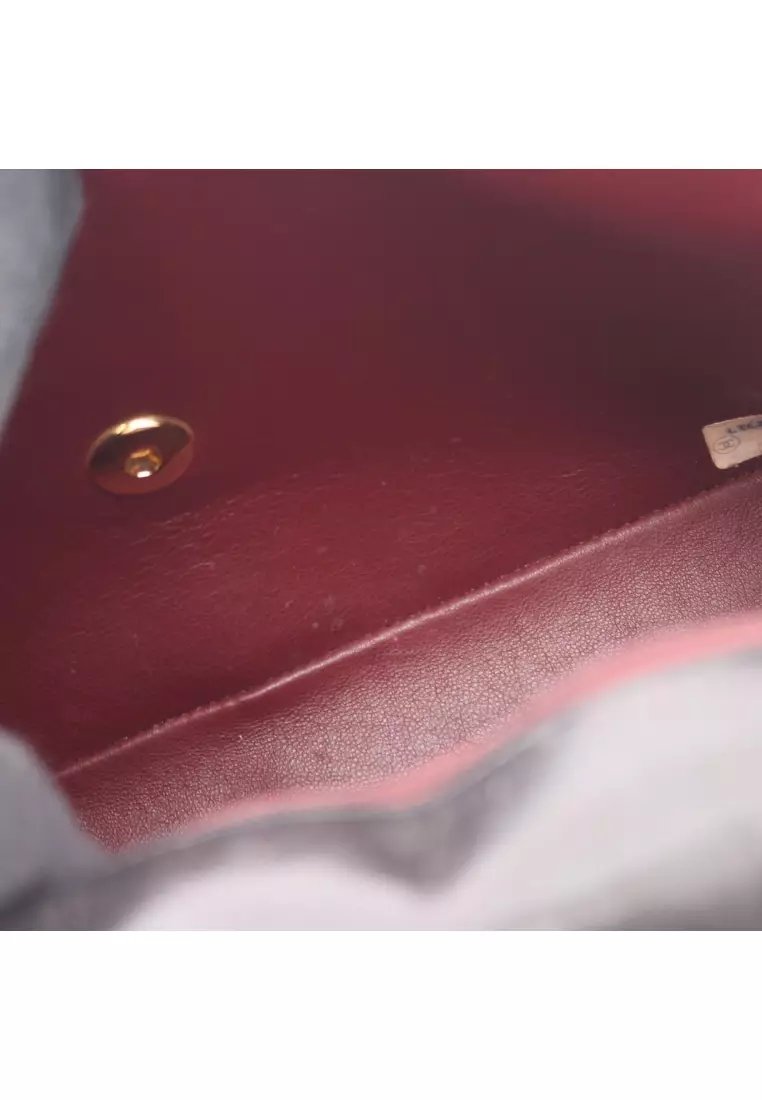 Pre-Loved Chanel V-stitch Chevron chain shoulder bag W chain shoulder bag lambskin black gold hardware