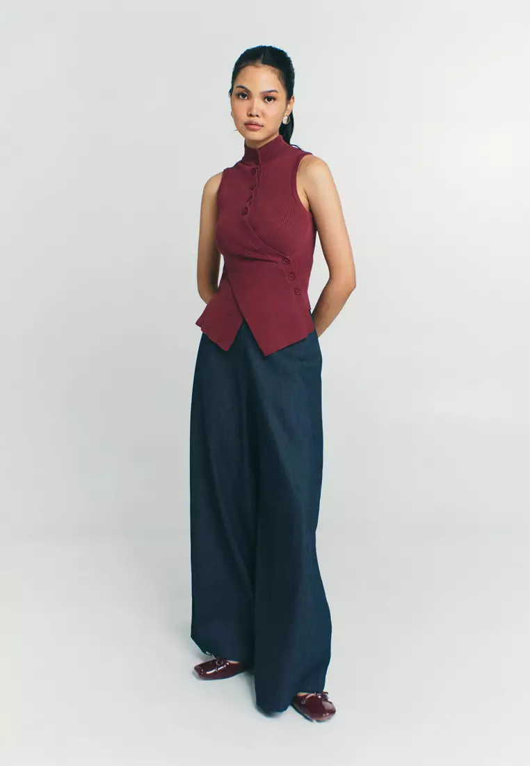 Prim Sleeveless Top