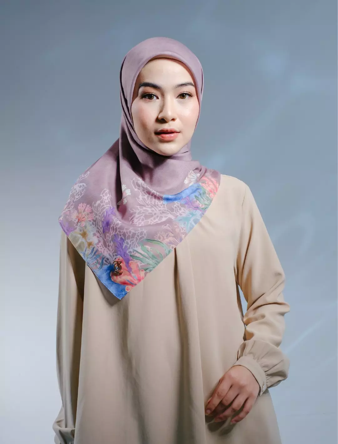 CASPIA Scarf Coffee Latte - Kerudung Hijab Segiempat Motif With BOX - Bahan Nesla - Ukuran 115x115