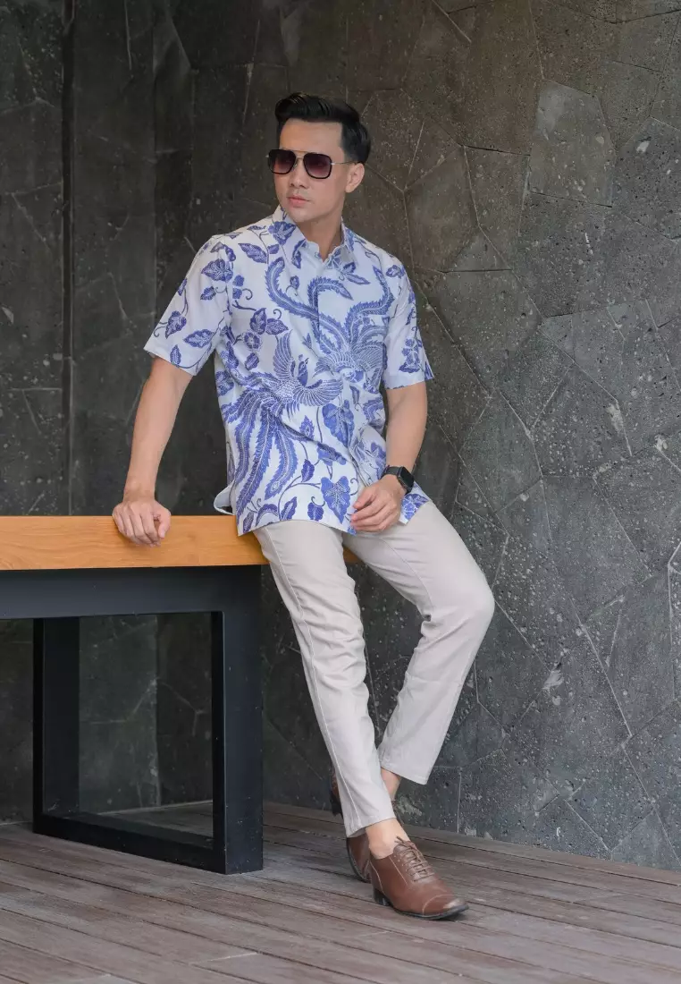 Hem Batik Hanzalah Lengan Pendek Batik Tulis Slimfit