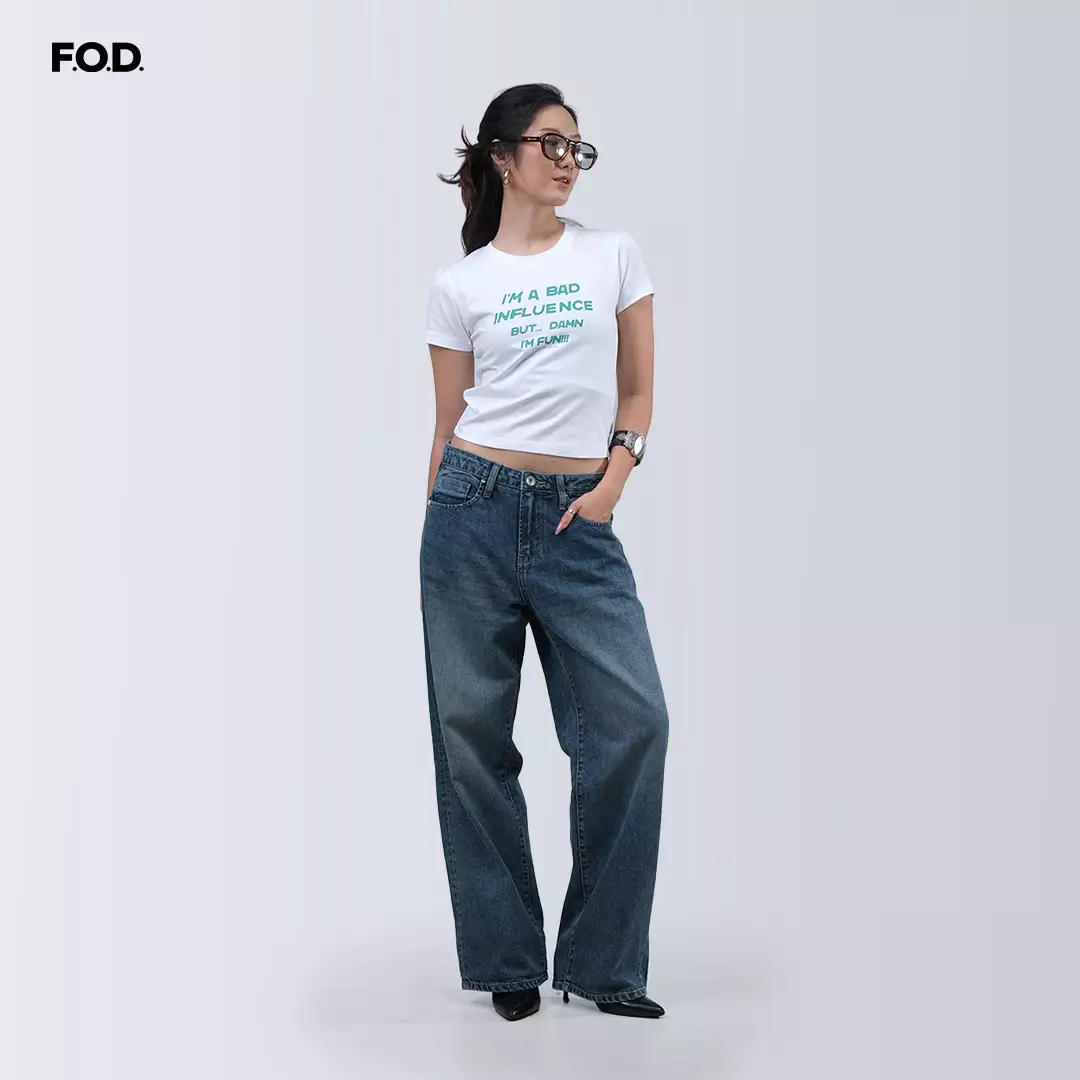 Kaos Wanita Baddie Offwhite