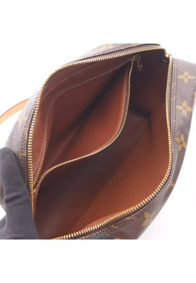 Pre-Loved Louis Vuitton Trocadero 27 monogram Shoulder bag PVC leather Brown