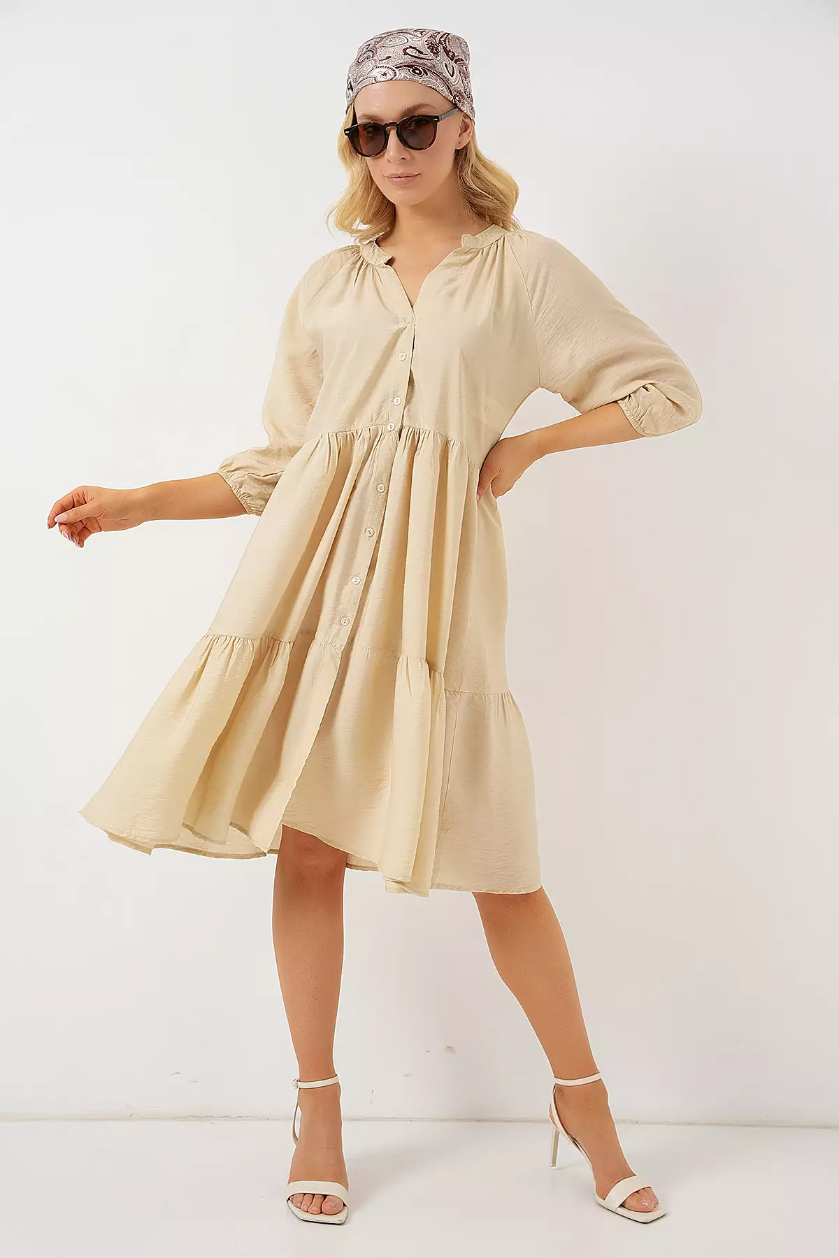 Buttoned Balloon Sleeve Dress