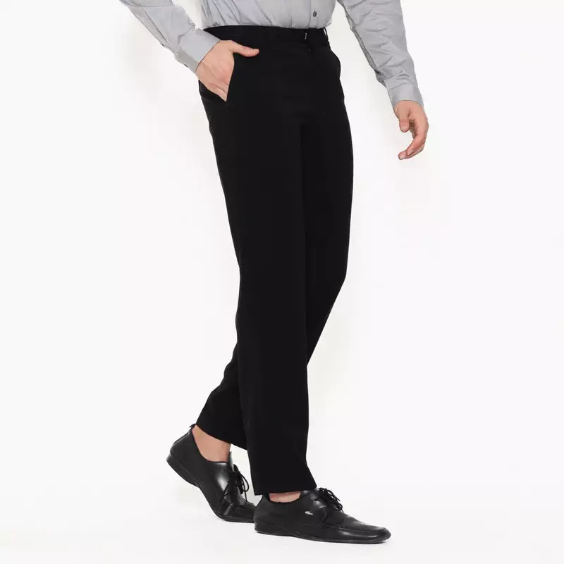 Lawell Celana Panjang Formal Pria Regular Fit – Jet Black – L.0-CFRG.-G101-PLN-R