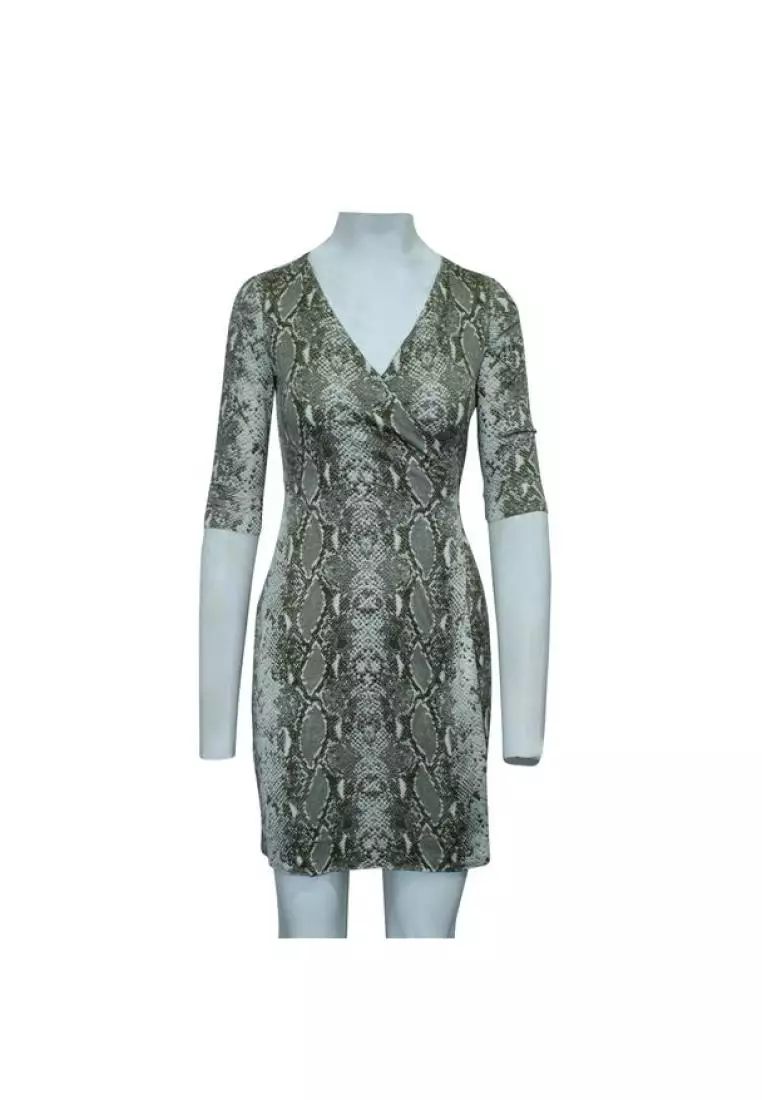 Dvf short on sale sleeve wrap dress