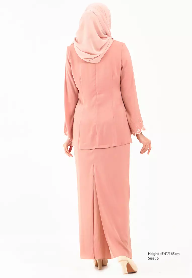 Gene Martino -Ziezie Kurung Modern