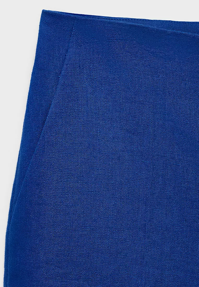 Straight Mid-Rise Linen Shorts