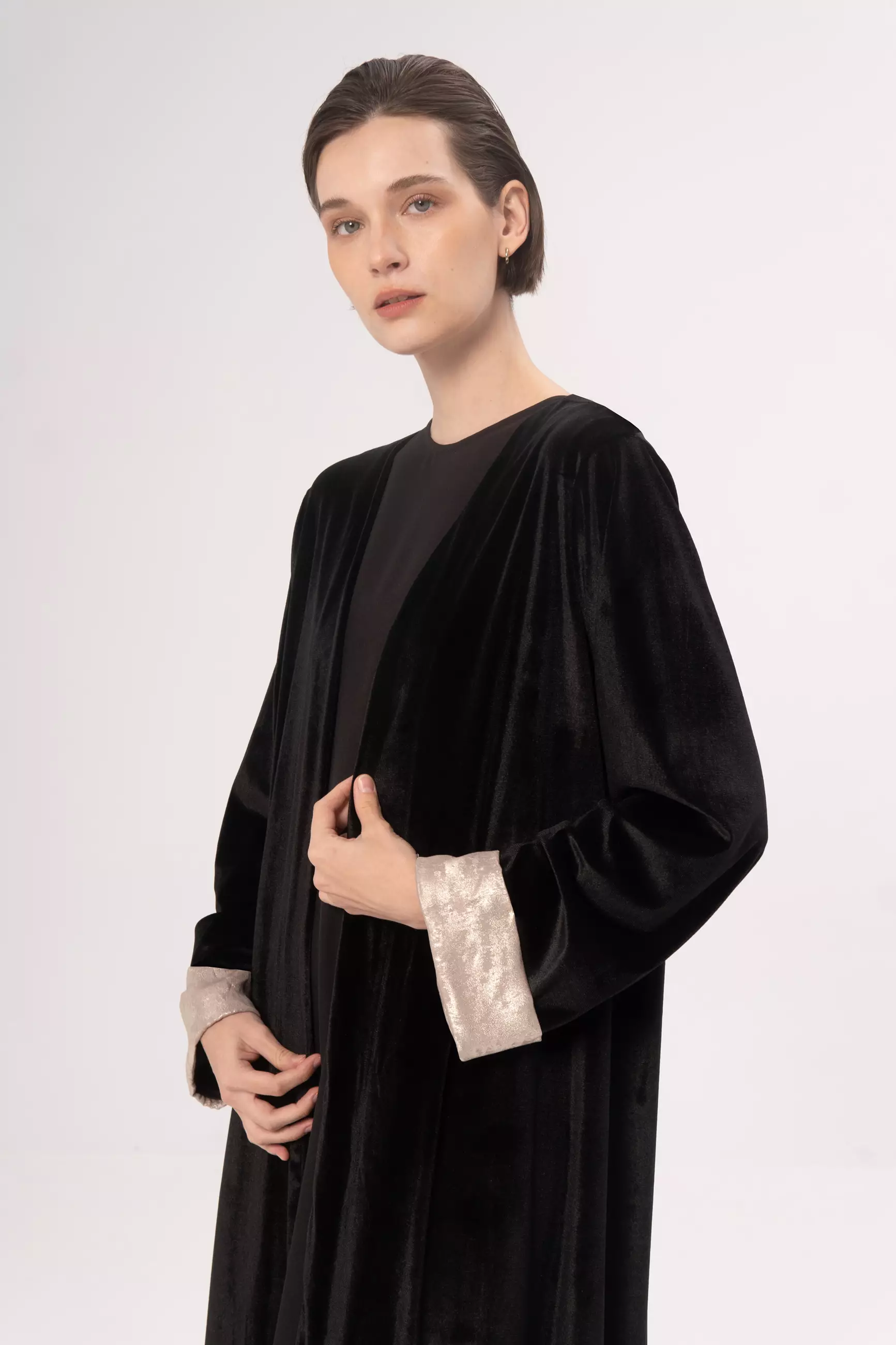 DEMURE&CO - DESSENTIALS AMANI VELVET ABAYA IN BLACK - PREMIUM BLUDRU FABRICS - DAILY WEAR ABAYA