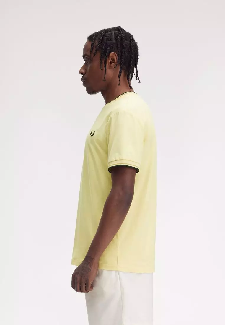 Fred Perry M1588 Twin Tipped T-Shirt (Champion's Gold / Honeycomb / Black)