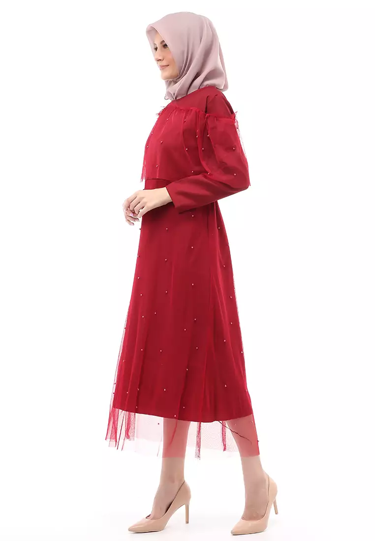 Riany Gamis Brukat Muslimah Wanita Motif Hiasan Long Dress Regular Fit - Maroon